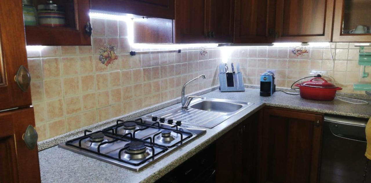 Villa Murgia Solanas  Luaran gambar